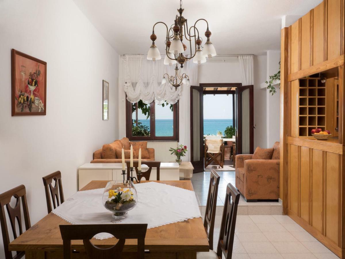 Romantic Corner Maisonette Houses Stalos Luaran gambar